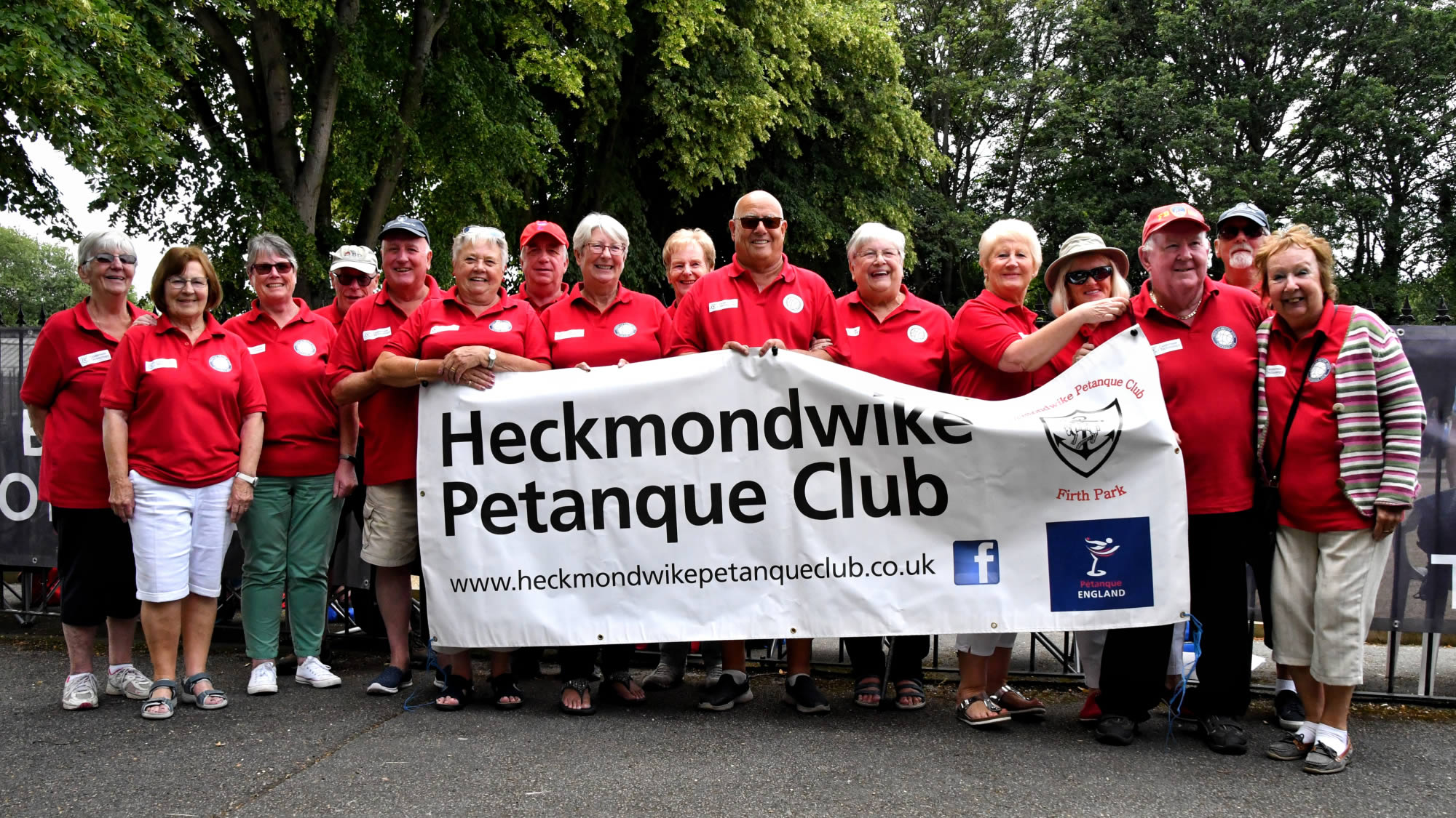 Heckmondwike Pétanque Club members at the TOG24 La British Open